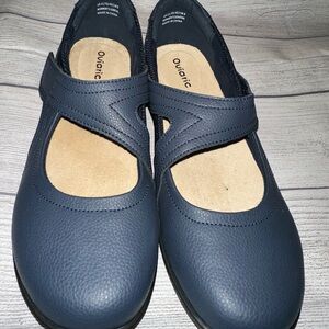 Navy Blue Mary Jane Flats